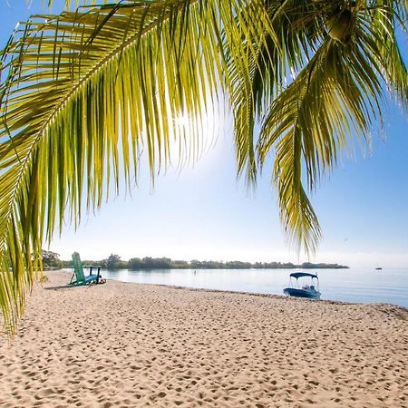 Апартаменти Khalkob'S Estate Placencia Екстер'єр фото