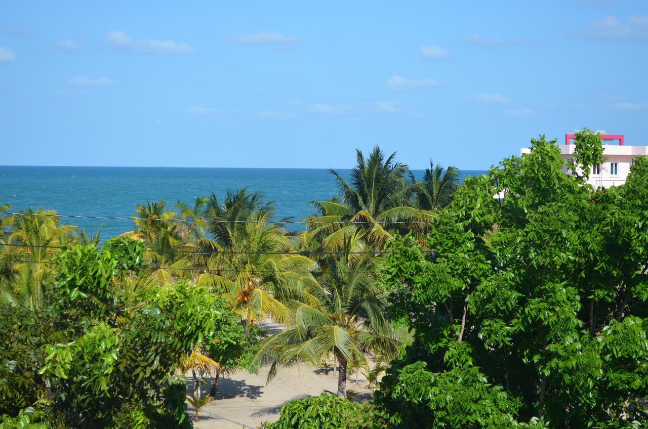 Апартаменти Khalkob'S Estate Placencia Екстер'єр фото